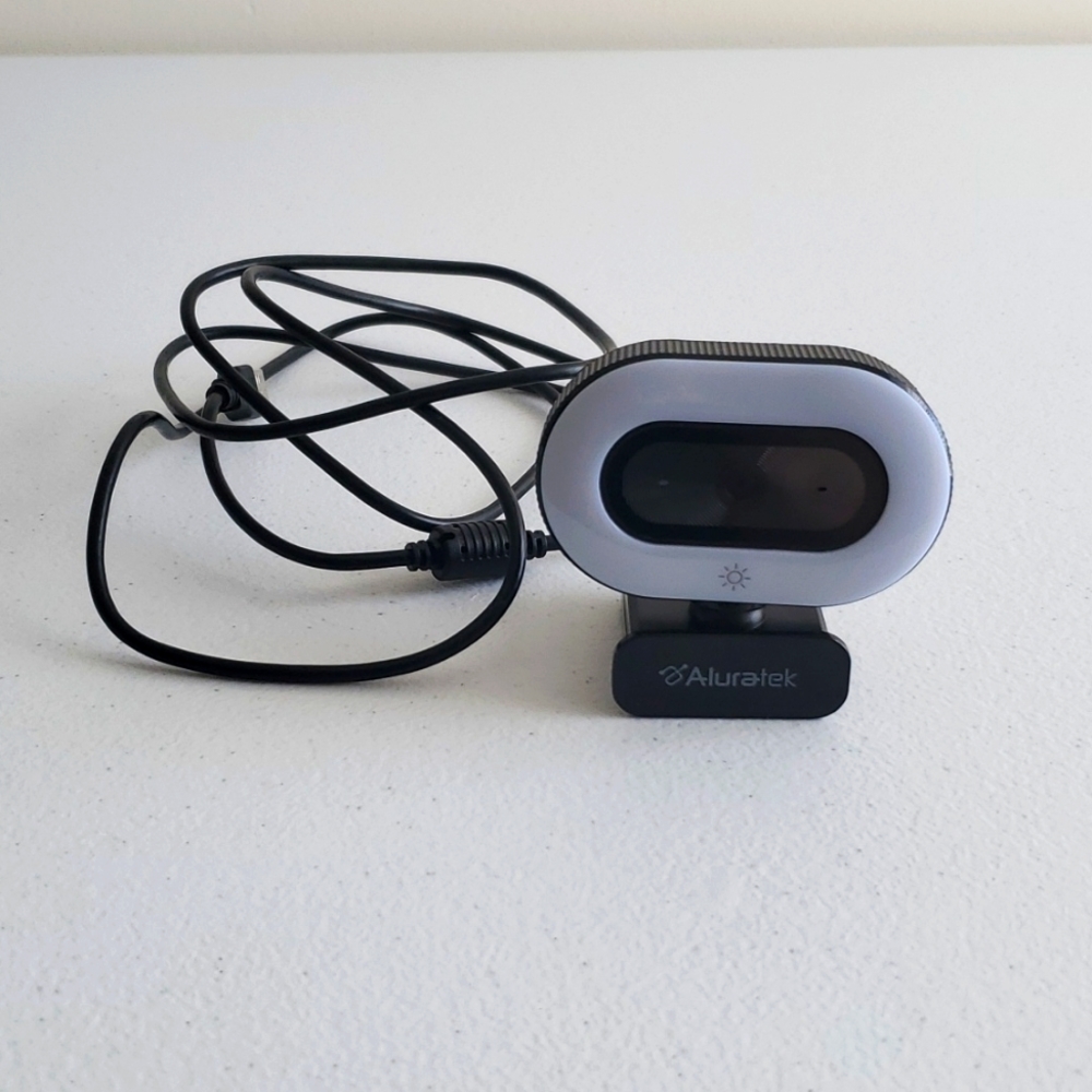 Aluratek 1080P HD Webcam with Adjustable Lightening